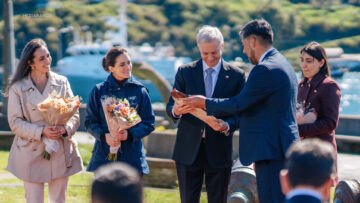 110926VALDI04 APOYOS CEREMONIA DE INICIO DE PAGO BONO 30MIL POR HIJO 01