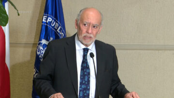 061026C09 DECLARACIONES SENADOR IVAN FLORES 01